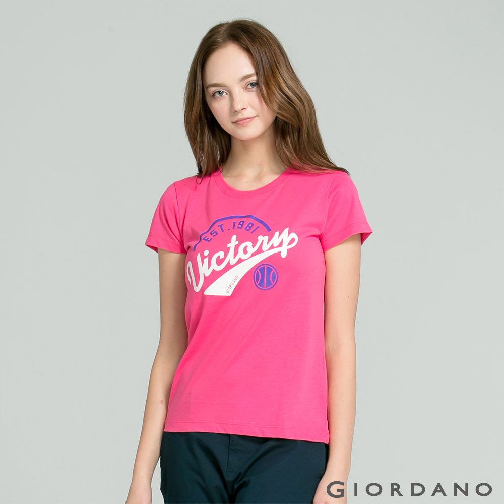 GIORDANO 女裝純棉潮流印花休閒短袖TEE- 24 迷濛櫻桃紅