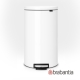 【Brabantia】 Flatback半月腳踏式垃圾桶30L-白色 product thumbnail 1