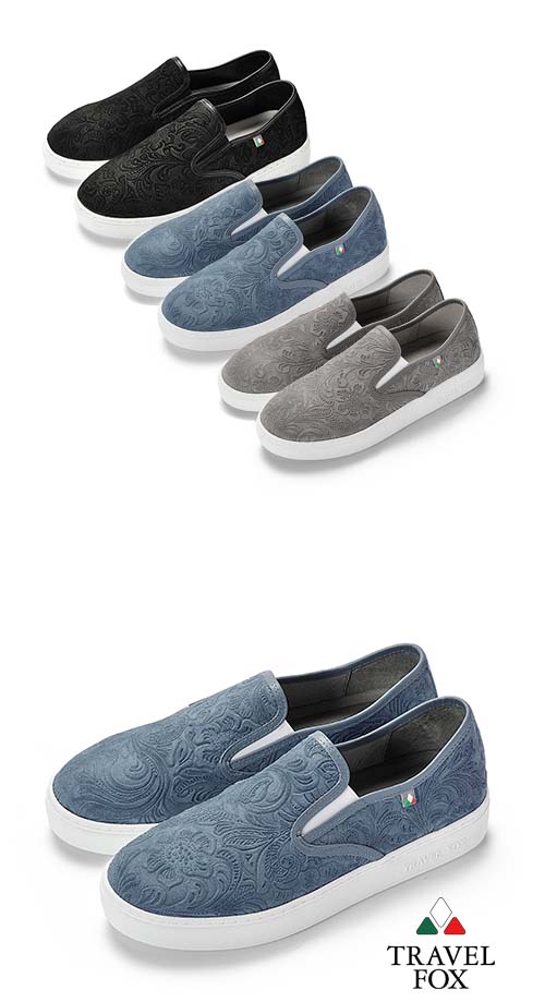 TRAVEL FOX(女) 壓紋舒適休閒懶人鞋-藍