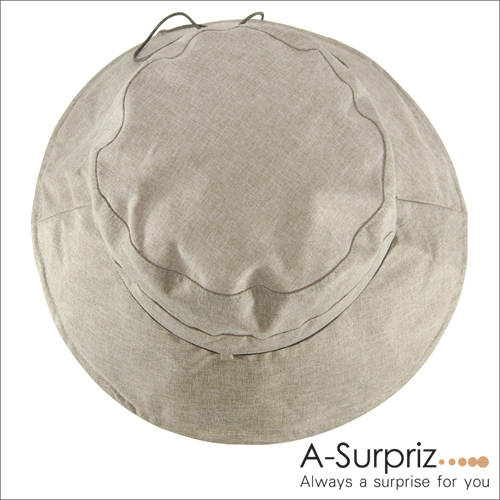 A-Surpriz 素雅圓木釦綁仿皮繩遮陽布帽(深卡其)附防風繩