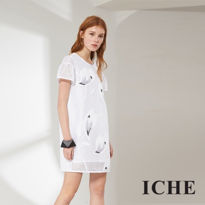 ICHE 衣哲 時尚簍空印花拼接俐落造型洋裝