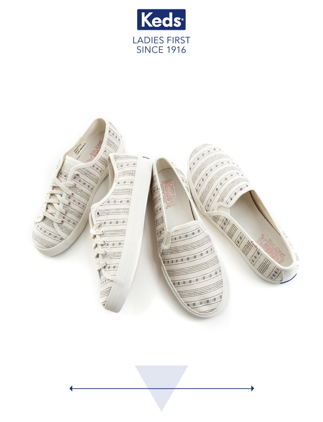 Keds KICKSTART 復古風條紋綁帶帆布鞋-奶油白