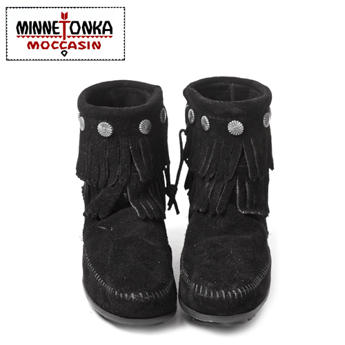 MINNETONKA-SIDE ZIP雙層麂皮流蘇踝靴-黑色