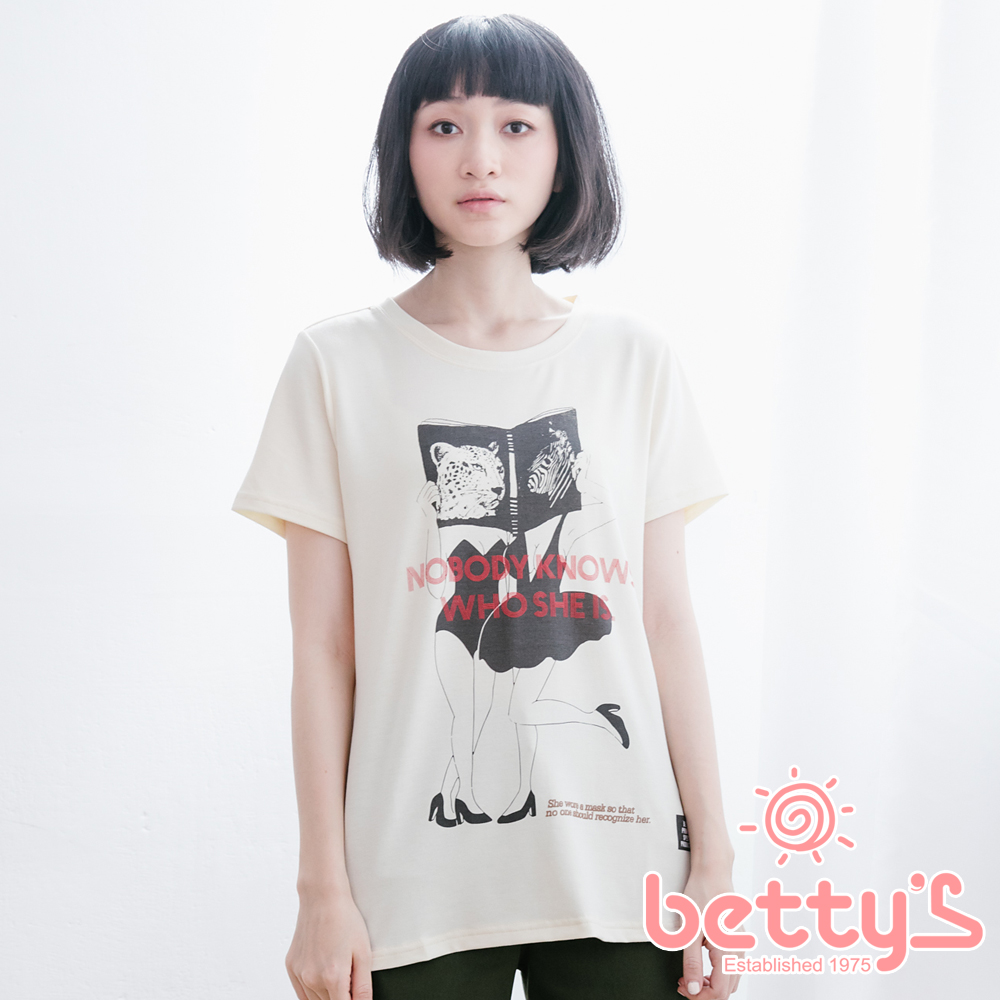 betty’s貝蒂思　圓領玩味人物短袖T-shirt(米色)