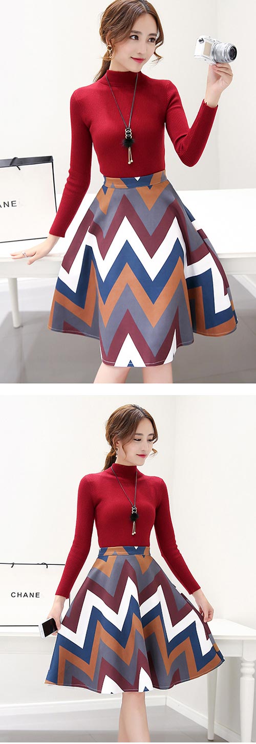 兩件套小立領素色打底針織毛衣+波紋短裙 (共兩色)-ROANN