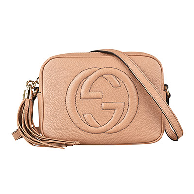 GUCCI SOHO系列浮雕雙G LOGO 牛皮流蘇拉鍊斜背包(駝色/小)