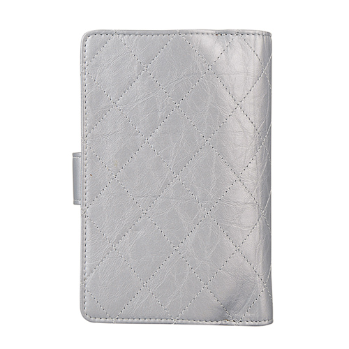 CHANEL 經典雙C LOGO菱格紋牛皮釦式直立中夾(銀/粉)