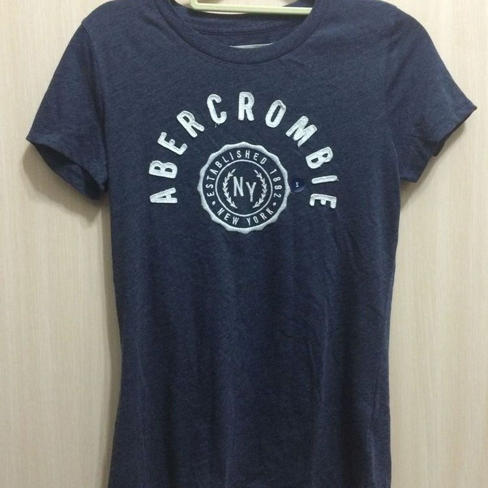 AF a&f Abercrombie & Fitch 女T恤 藍色 0003