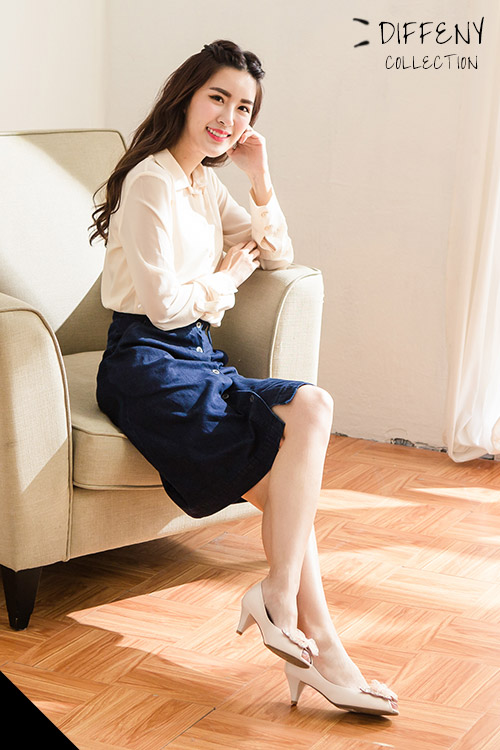 DN 優雅氣質 蕾絲蝴蝶結鑲鑽魚口高跟鞋-米