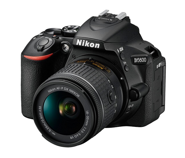 Nikon D5600 + 18-55mm 變焦鏡組 (平輸中文)