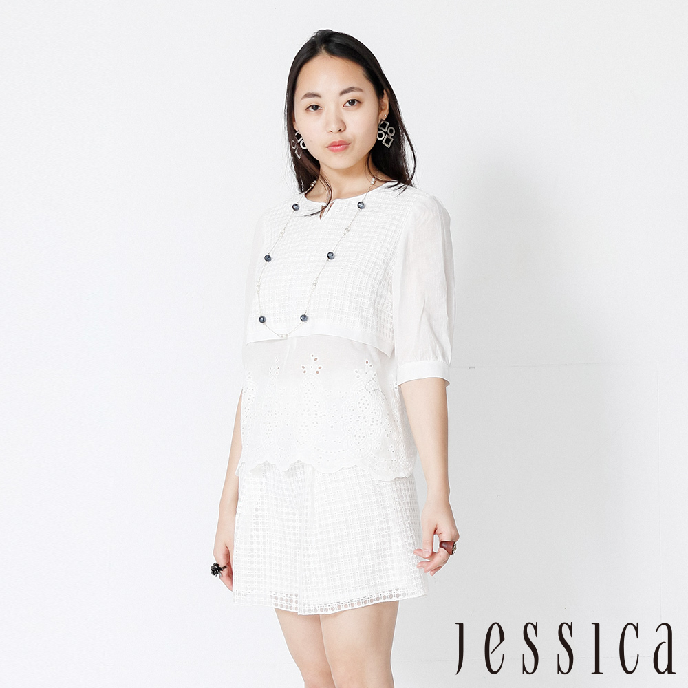 JESSICA - 格紋簍空蕾絲打褶造型短褲（白）