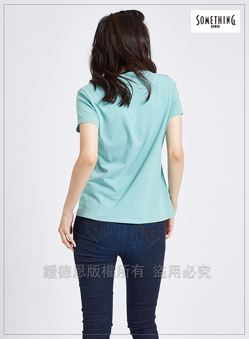 SOMETHING 簡約刺繡圓領短袖T恤-女-灰綠色