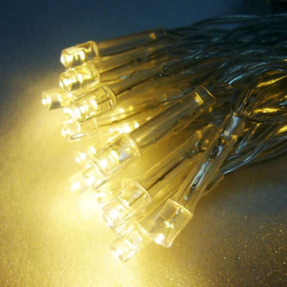 摩達客 聖誕燈LED燈串50燈電池燈(暖白光/透明線)(高亮度又環保)