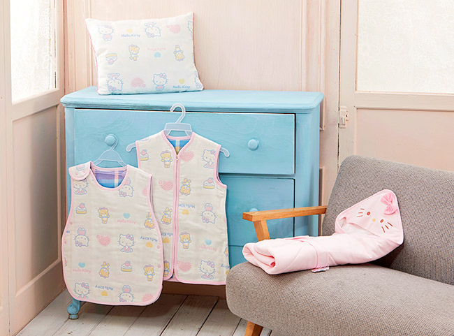 HELLO KITTY 凱蒂貓六層紗側開防踢睡袍(M)