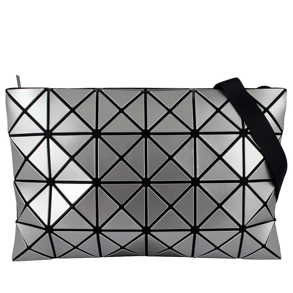 ISSEY MIYAKE 三宅一生BAOBAO亮面方格4x6斜背包(銀色/大)