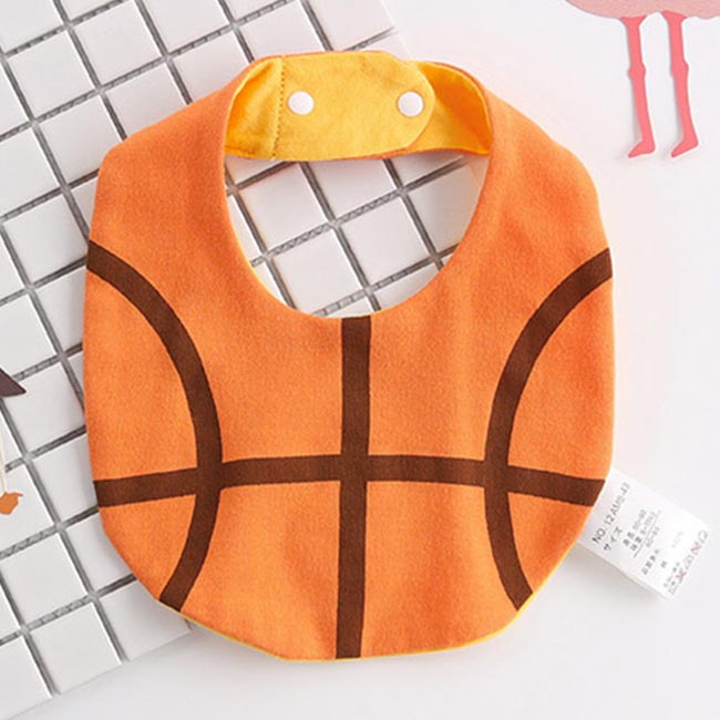 Baby unicorn 籃球造型純棉圍兜口水巾