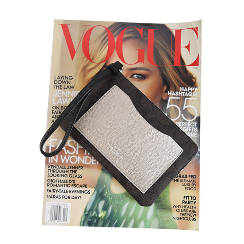 COACH口袋防刮牛皮拼接PVC經典手拿包禮盒組(咖啡金)