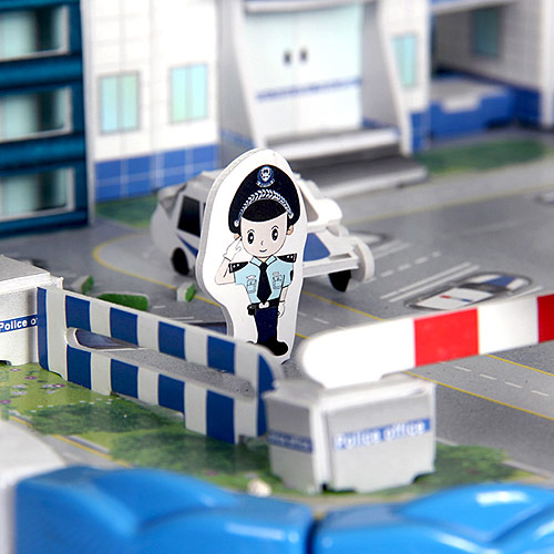 《3D-Track Police Station》益智DIY拼圖3D立體場影軌道車遊戲組