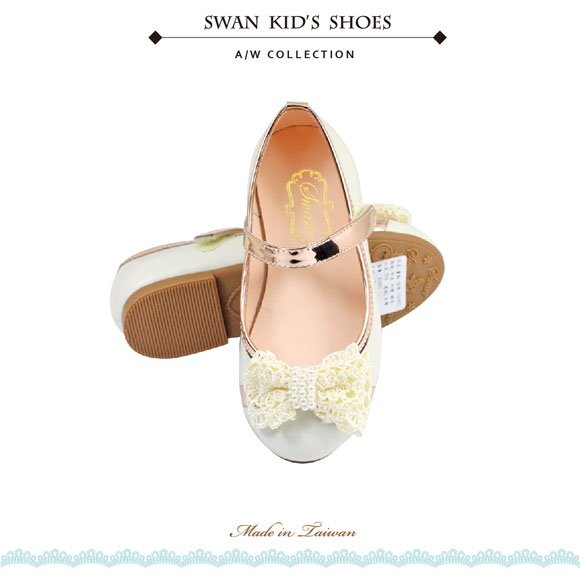 Swan天鵝童鞋-真皮蕾絲蝴蝶節玫瑰金邊娃娃鞋 3832-米