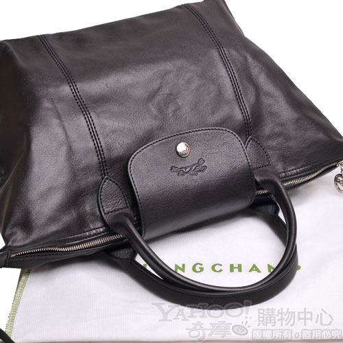 LONGCHAMP LE PLIAGE CUIR 小羊皮短提柄斜揹水餃包(黑)