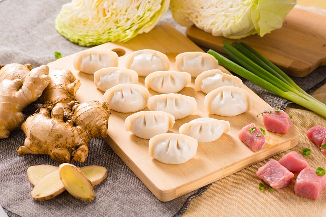 任-慶家 金好食黃金餃-薑汁高麗菜豬肉餃(20顆/盒)