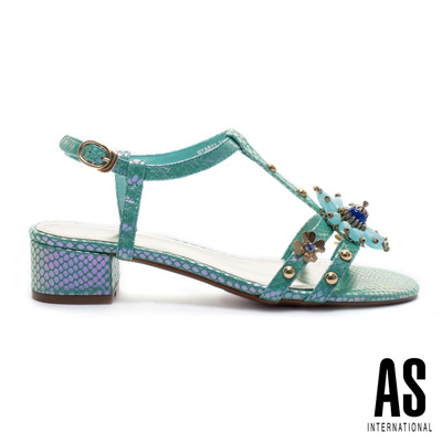 涼鞋 AS 華麗花飾鉚釘點綴T字蛇皮壓紋低跟涼鞋－綠