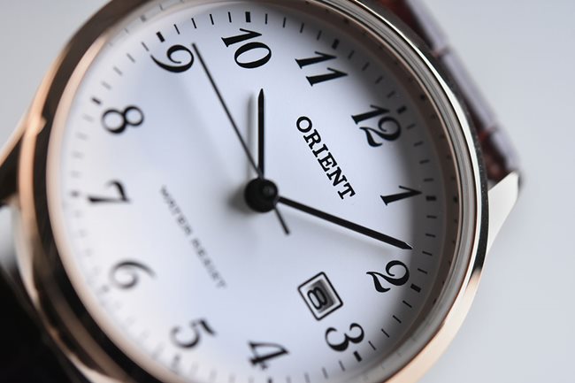 ORIENT 東方錶TRADITIONAL STYLE系列復古石英錶-白玫瑰金框/28mm