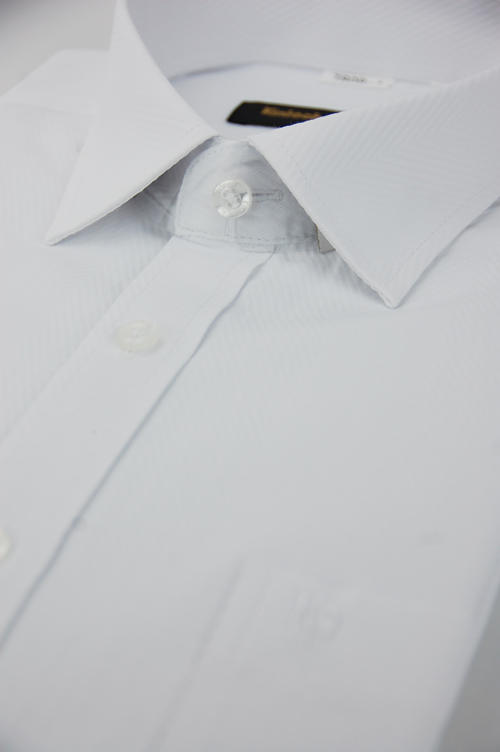 金‧安德森 白色對稱紋窄版長袖襯衫