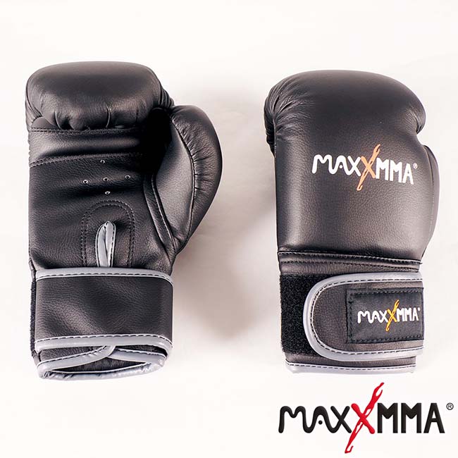 MaxxMMA 兒童拳擊手套 黑/6oz 散打/搏擊/格鬥/拳擊