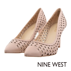 NINE WEST--雷射雕花高跟鞋-優雅粉