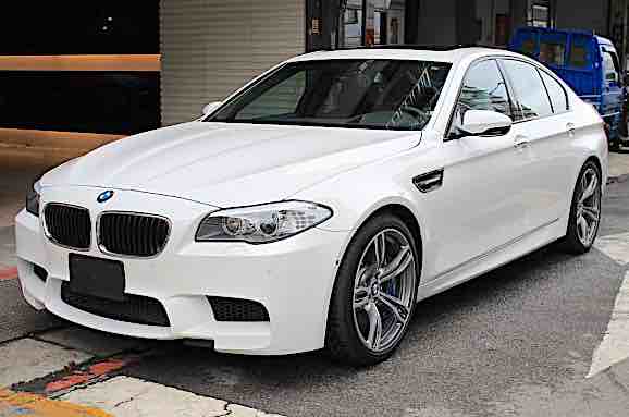 2013 BMW F10 M5 Sedan V8 560hp