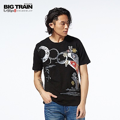 BIG TRAIN 鯉魚旗圓領短袖-男-黑色