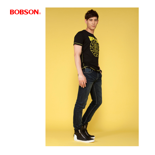 BOBSON 男款印圖短袖上衣(黑24034-88)
