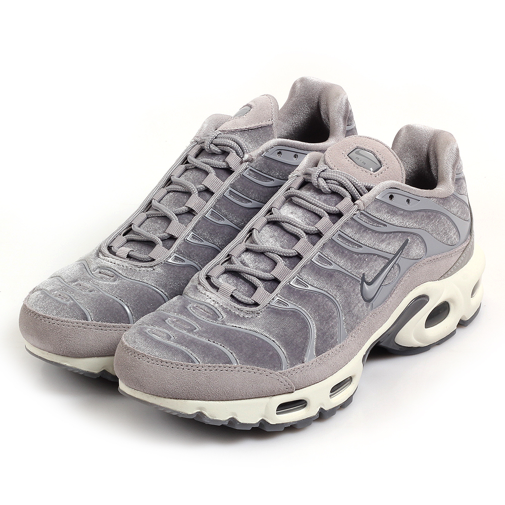 nike women's air max plus