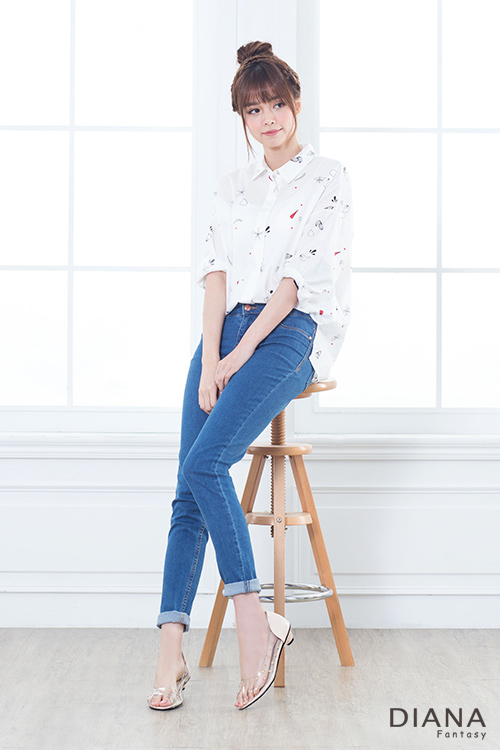 DIANA 耀眼迷人--閃耀亮鑽透視魅力魚口鞋-米