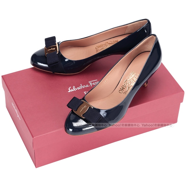 Salvatore Ferragamo CARLA 漆皮蝴蝶結飾高跟鞋(深藍色)