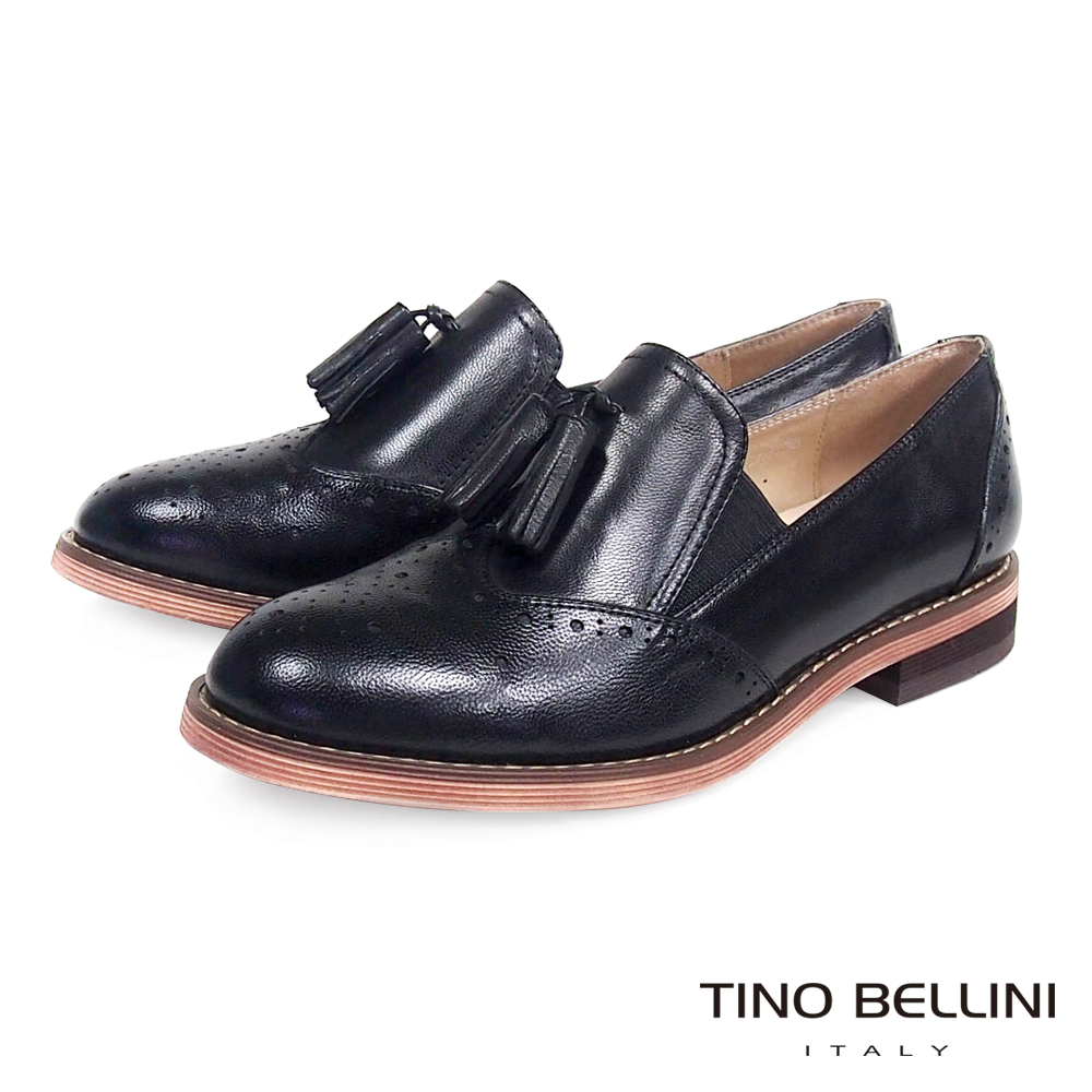 Tino Bellini 全真皮舒適擦色雕花流蘇低跟樂福鞋_黑