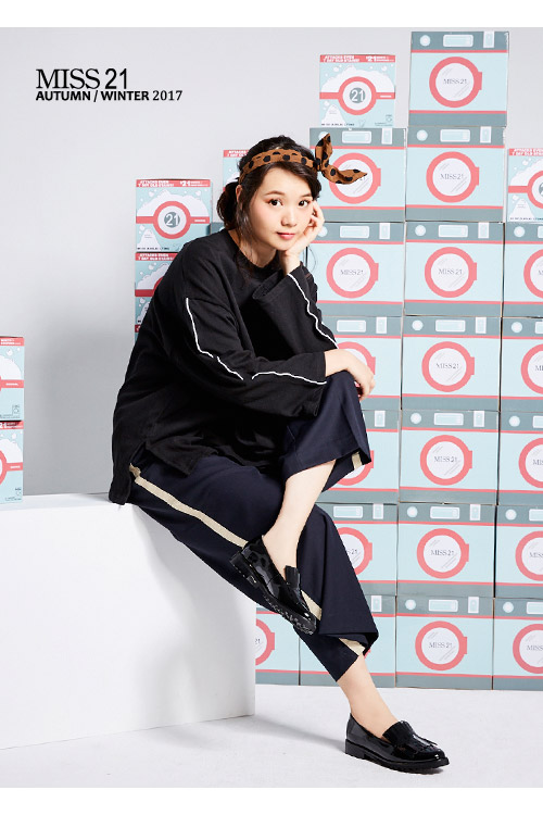 跟鞋 MISS 21 個性亮澤流蘇漆皮感低跟樂福鞋－黑