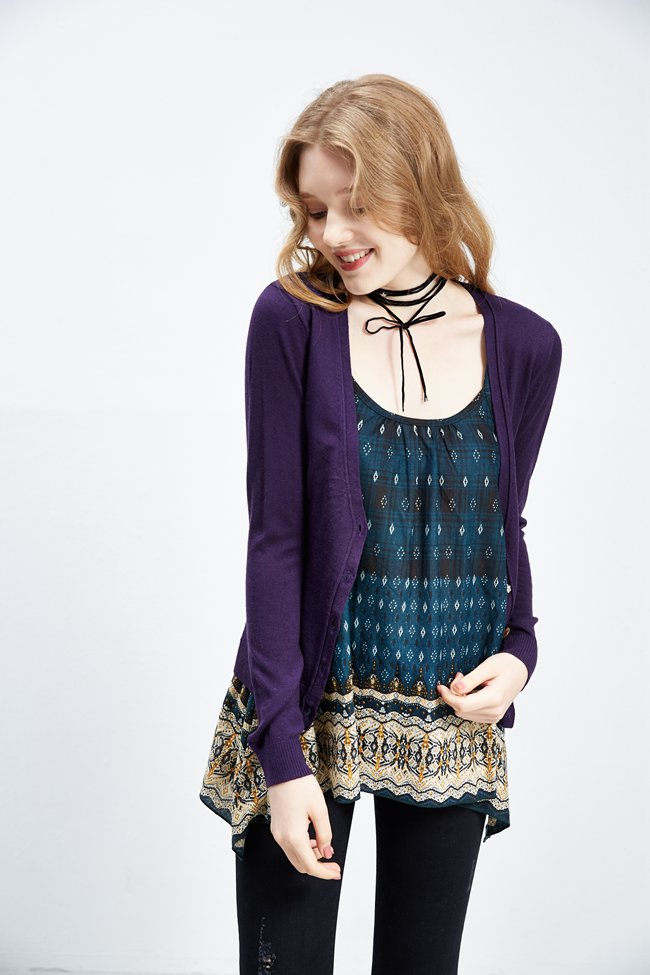 Chaber巧帛 百搭簡約羊毛紫短版針織外套 兩色