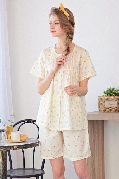 睡衣 精梳棉小碎花平織短袖兩件式睡衣(R77020-11淺米黃) 蕾妮塔塔