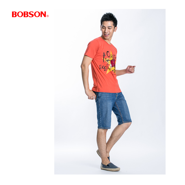 BOBSON 男款五芒星合身版短袖上衣(橘紅23033-26)