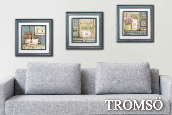 TROMSO寧靜藍風格框中框畫 三聯式-海岸花鄉