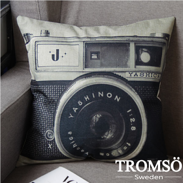 TROMSO-品味英倫棉麻抱枕/相機風華