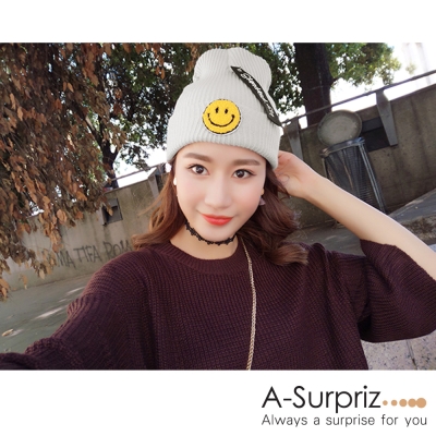 A-Surpriz 可愛微笑徽章反摺針織帽(白)