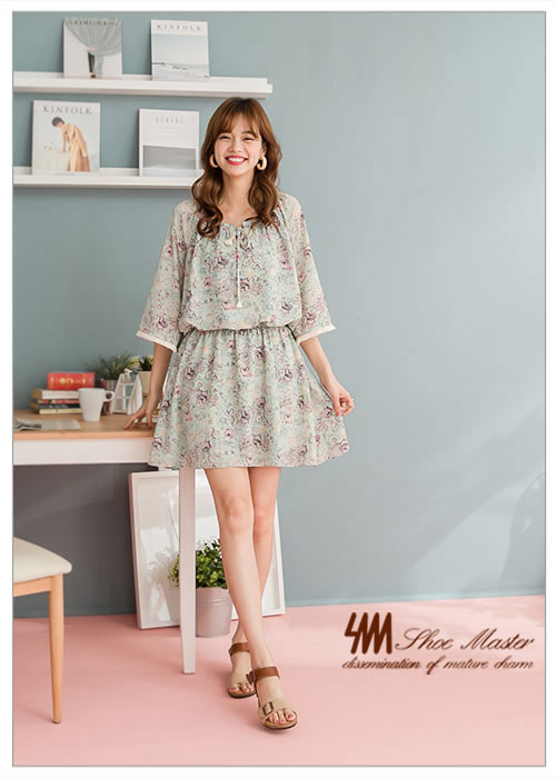 SM-台灣全真皮-雙色扣帶一字中高粗跟涼鞋-卡其棕