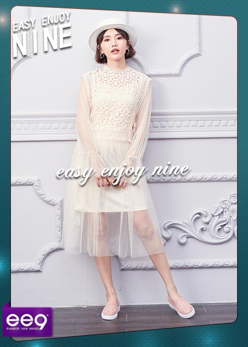 ee9 花漾年華鑲嵌水鑽馬克縫平底休閒鞋 粉色