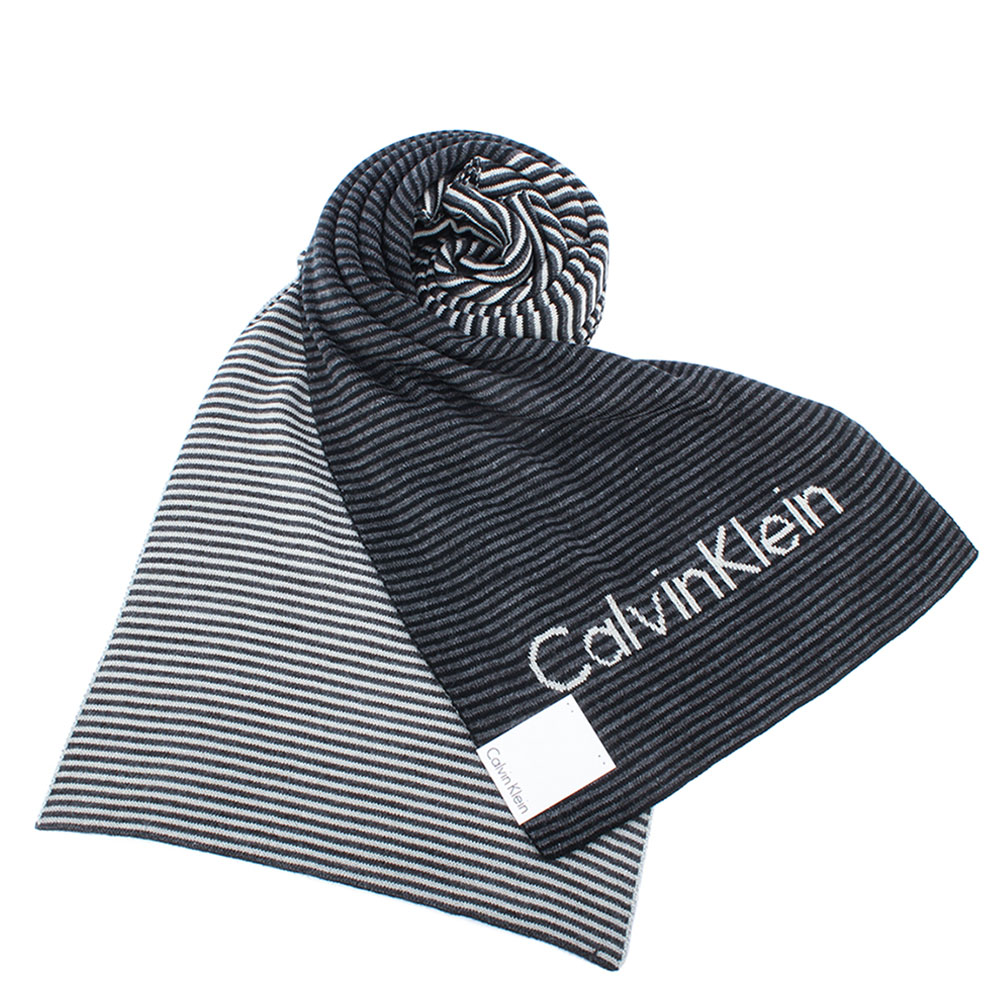 Calvin Klein CK 細橫紋拼色亮眼LOGO針織圍巾-黑灰色