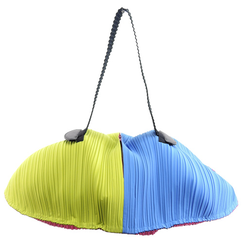 ISSEY MIYAKE 三宅一生 PP系列 FLAT撞色圓形皺褶手提包((藍綠x桃)